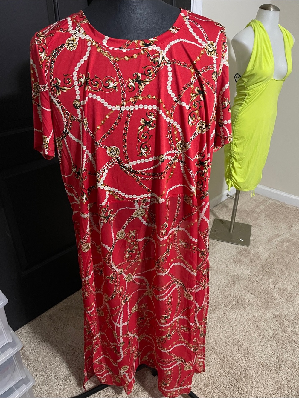 Red Chain & Pearl Print Midi Dress - Elegant Patterned Women’s Dress
